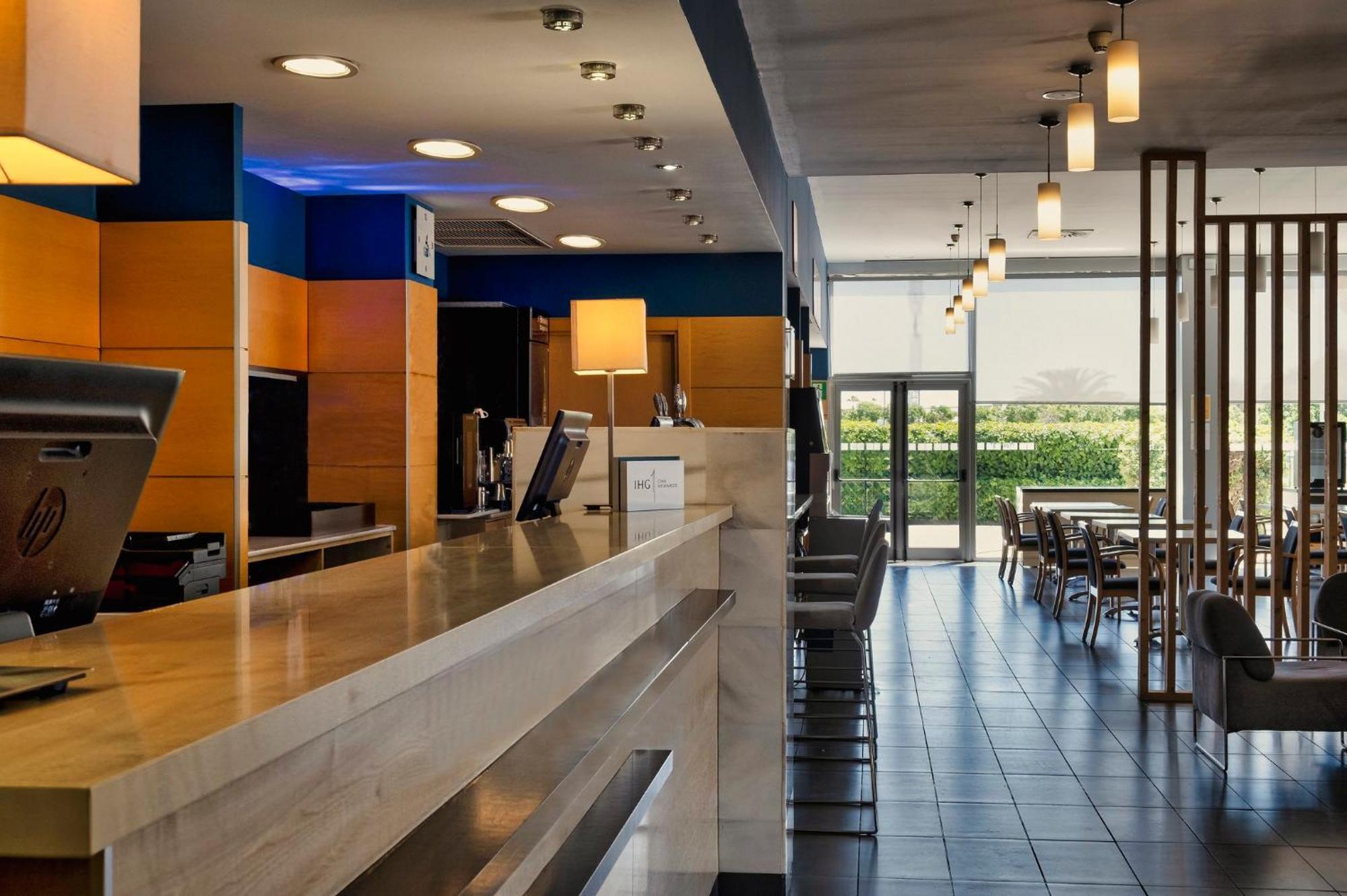 Holiday Inn Express Malaga Airport By Ihg Luaran gambar