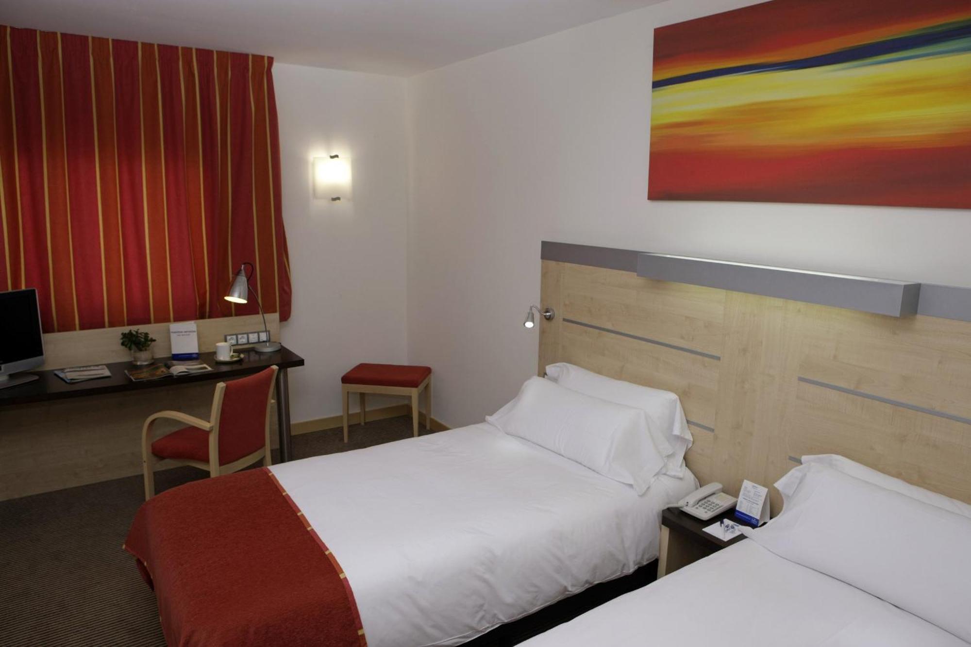 Holiday Inn Express Malaga Airport By Ihg Luaran gambar
