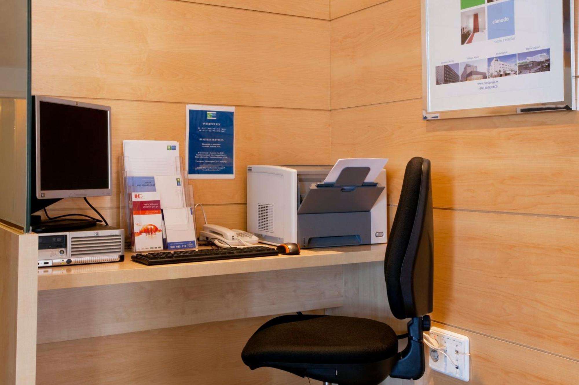 Holiday Inn Express Malaga Airport By Ihg Luaran gambar