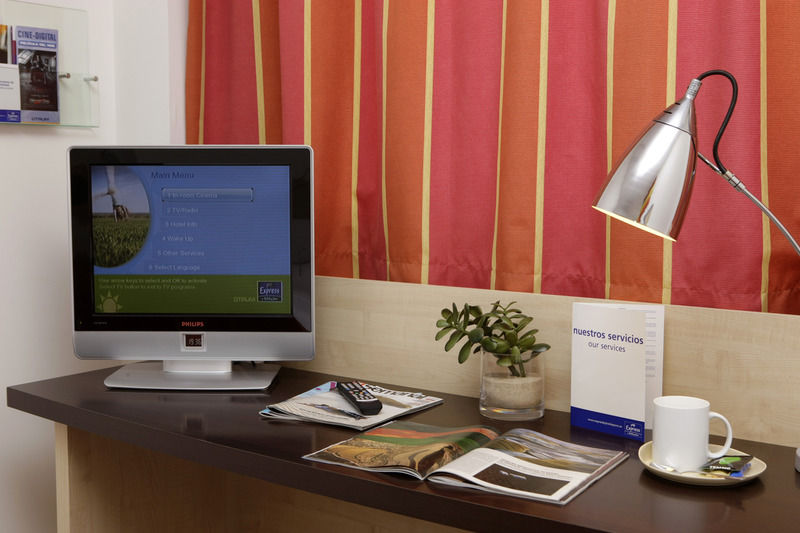 Holiday Inn Express Malaga Airport By Ihg Luaran gambar