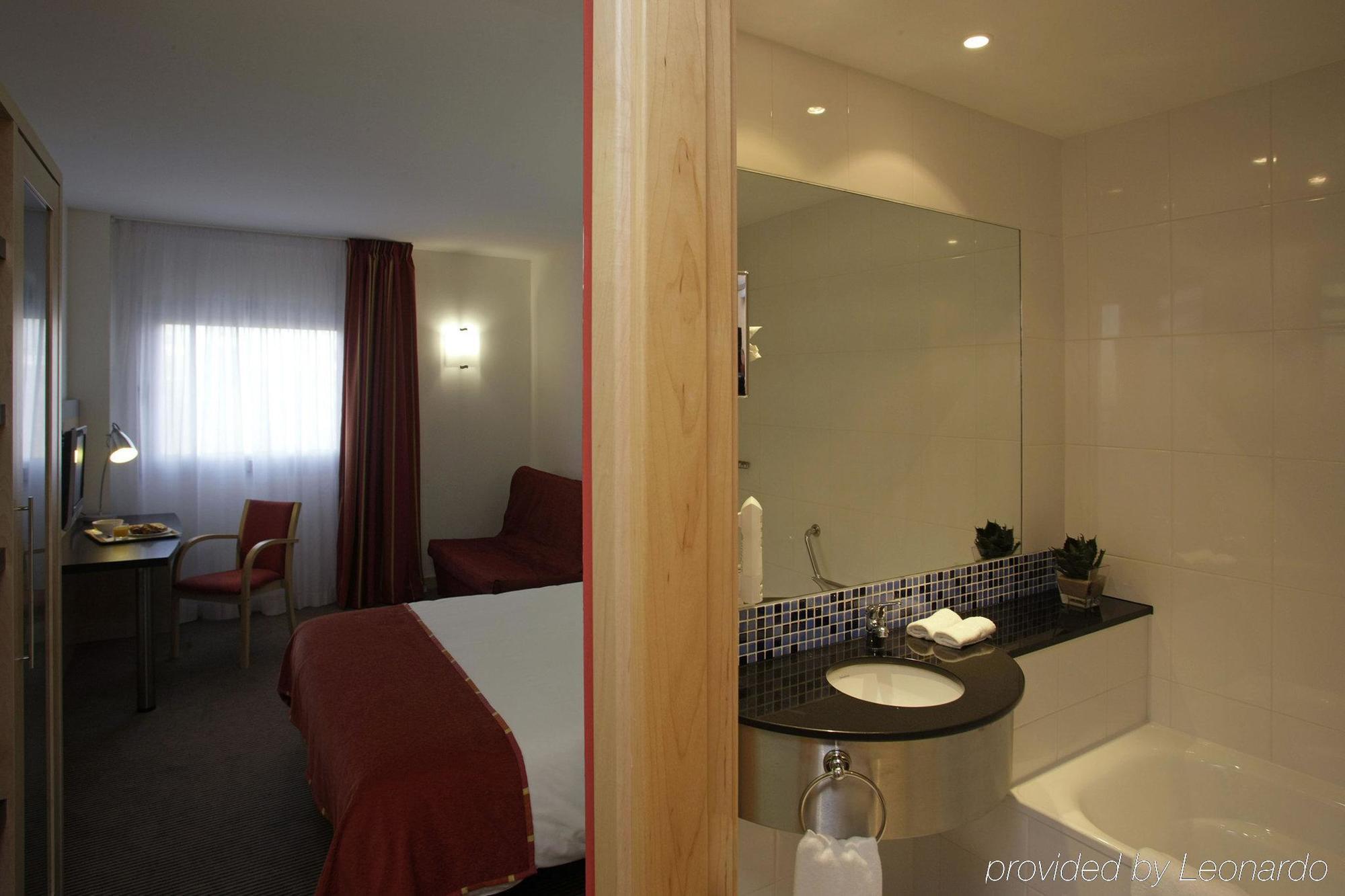 Holiday Inn Express Malaga Airport By Ihg Luaran gambar